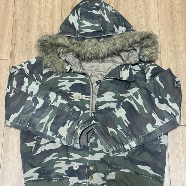 카모 봄버 자켓