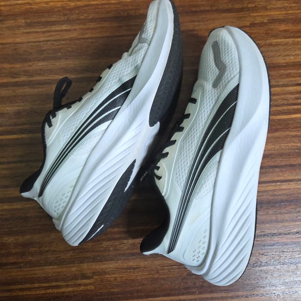 푸마 파운스 라이트 러닝화 280