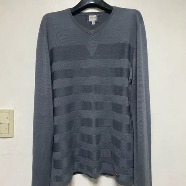 [ARMANI] 아르마니 꼴레지오니 V넥 실크 니트 M사이즈