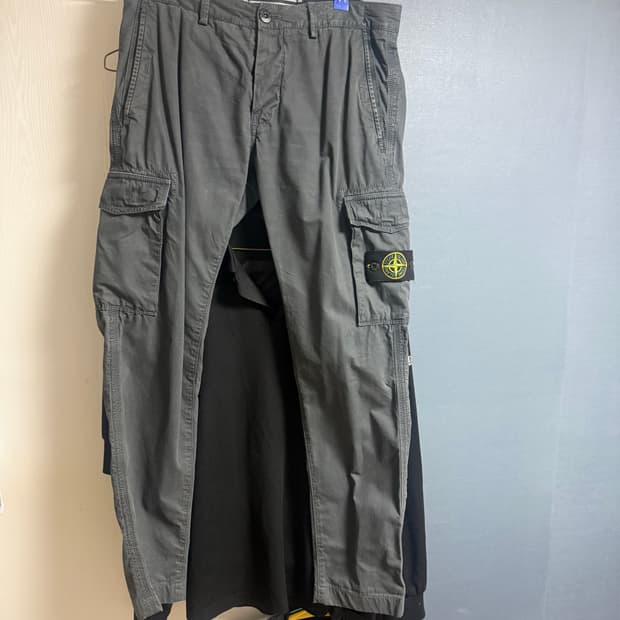 스톤아일랜드 카고바지 차콜 30