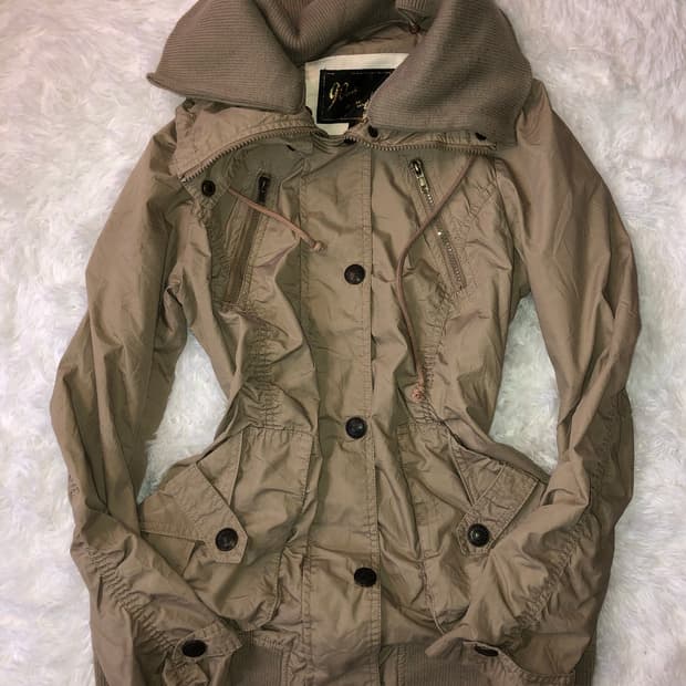brown y2k outer 