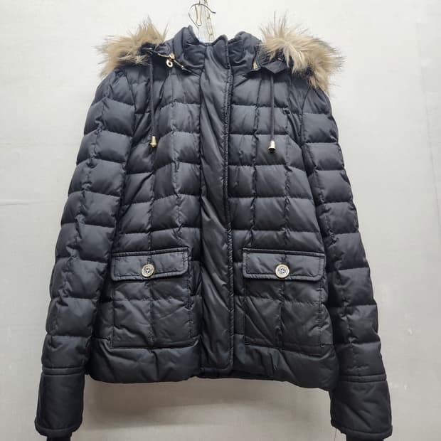 쥬시꾸뛰르 스퀘어 퀄팅 다운 털후드패딩 S(S)