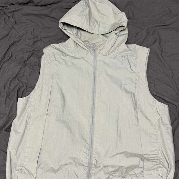 해칭룸 유틸리티 베스트 올리브 그레이