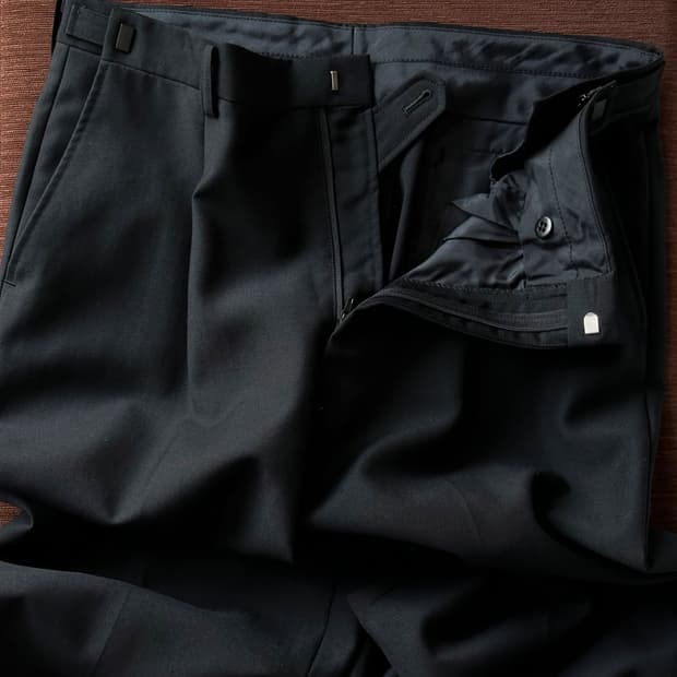 Wool snap belted design 1 tuck trouser