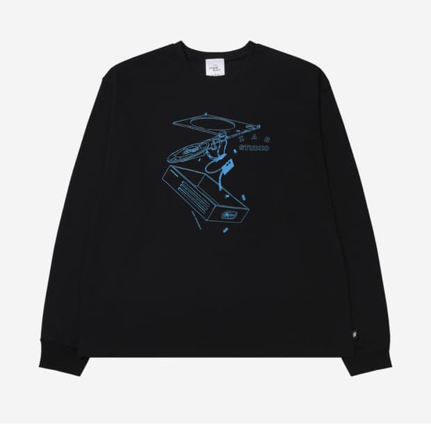 아이앱스튜디오 '이 별에 필요한' 콜라보 롱슬리브 L사이즈 팝니다