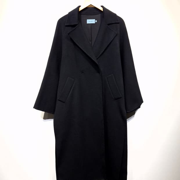 BLUMIN 블루민 로샤슬릿 핸드메이드 울 코트(m)