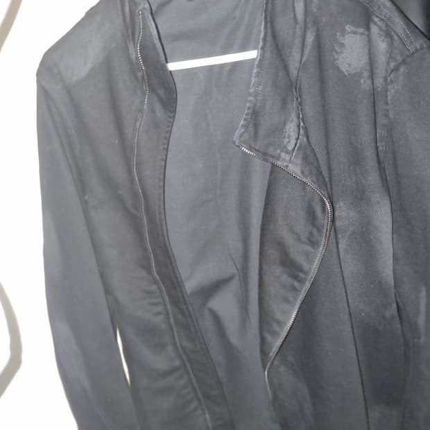 Troubled waters fencing jacket