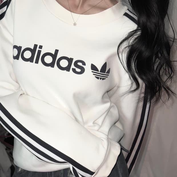 🐰아디다스 빅로고 유니크 화이트 맨투맨🤍