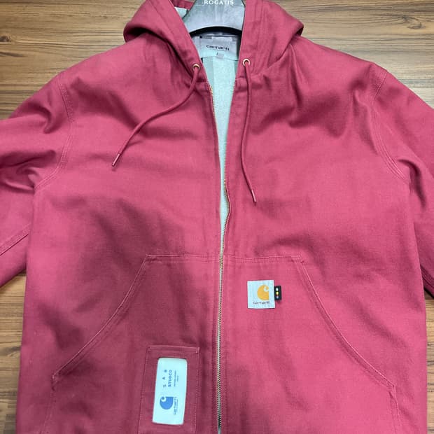 칼하트 WIP x 아이앱 스튜디오 OG 액티브 자켓 어스 레드 판매합니다