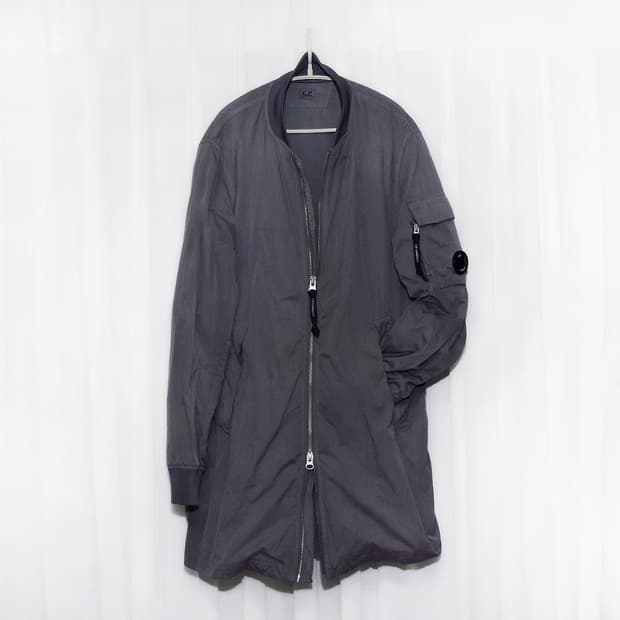 씨피 (CP) 컴퍼니 소프트쉘 렌즈와펜 MA-1 롱자켓 (100-105)