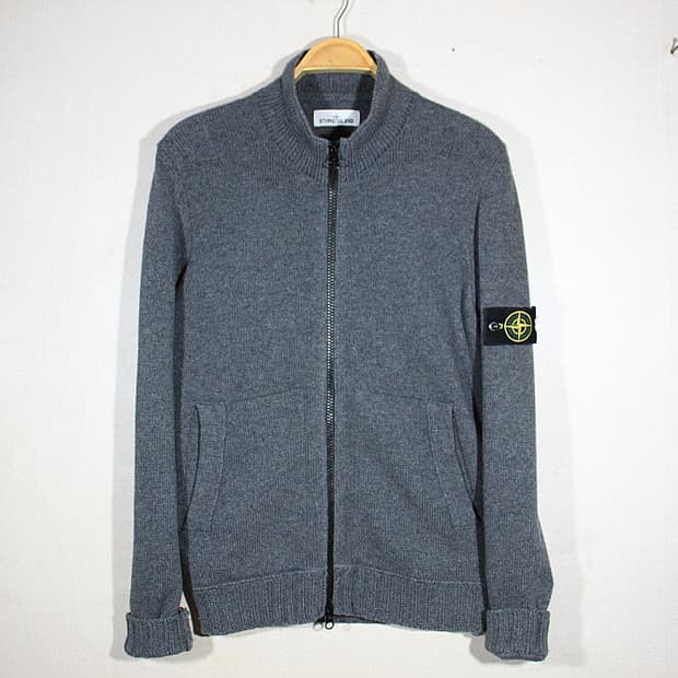 STONEISLAND 스톤아일랜드 니트집업(우리95)