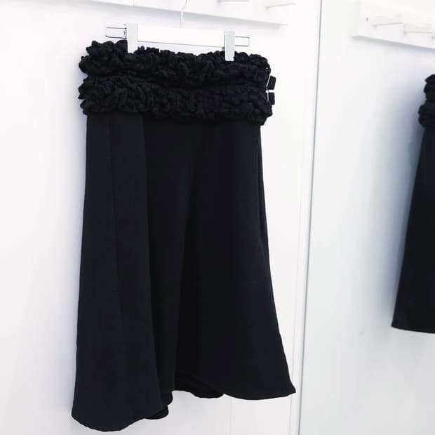 comme des garçons) wool frill skirt
