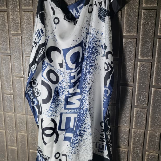 국내매장)코코샤넬 CC로고 플라워 트윌리