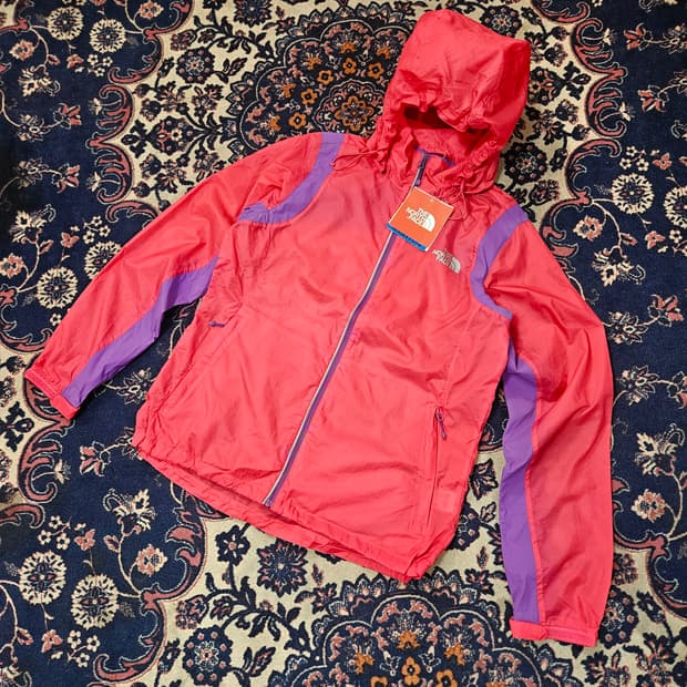 (새상품) 노스페이스 핑보 초경량 바람막이 M(85) size