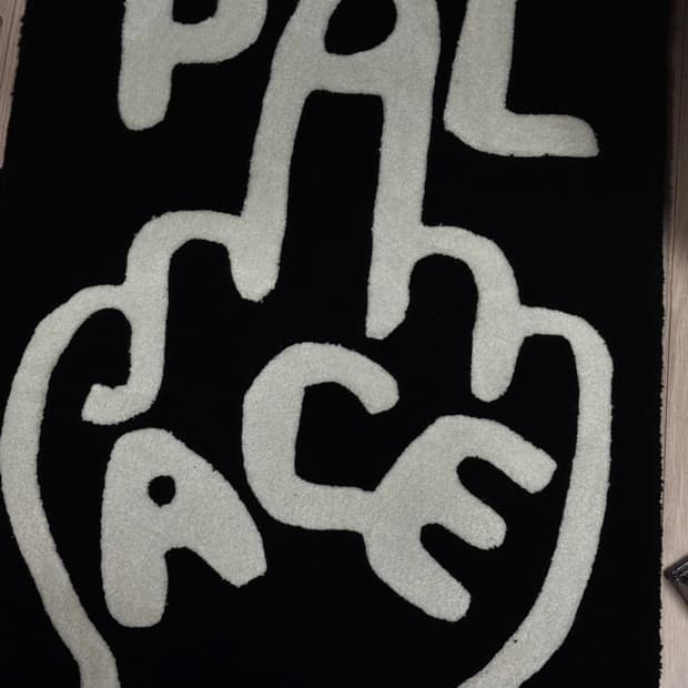 Palace 팔라스 핑거업 러그