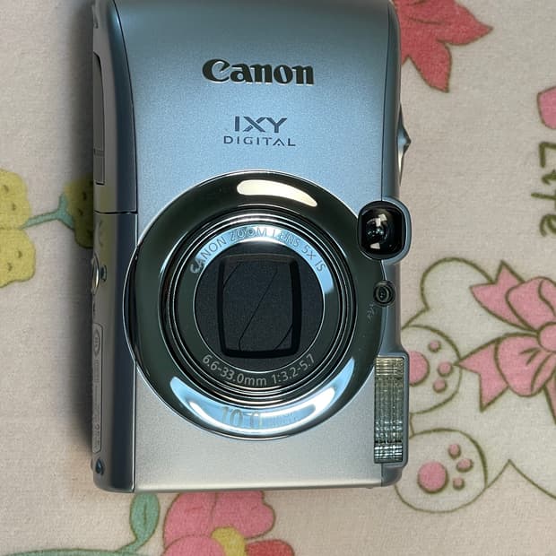 Canon IXY 820 IS