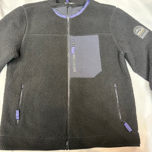 블랙야크 검정색 플리스 자켓