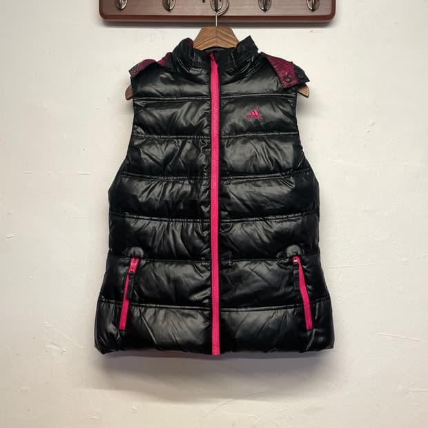 아디다스 (우먼) 덕 다운 후디 패딩 베스트  