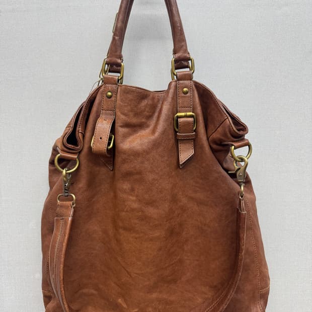 산드로 빈티지 에이징 워싱 천연 소가죽 숄더백 남여공용