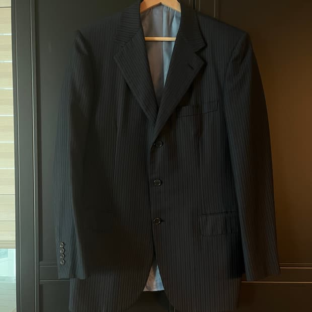 Brioni Suit 48R
