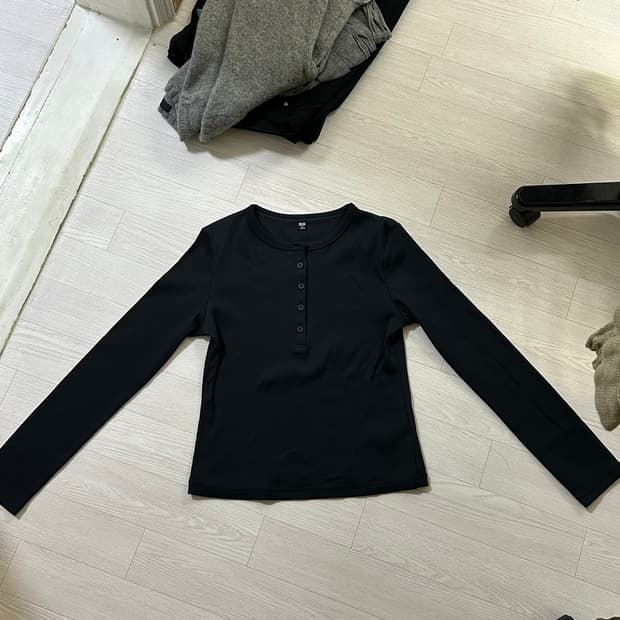 유니클로 티셔츠