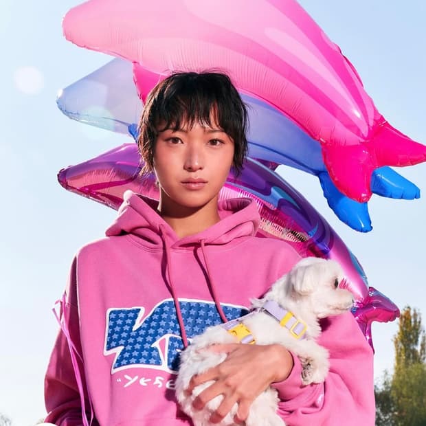 예스아이씨 Y.E.S Star Logo Hoodie Pink