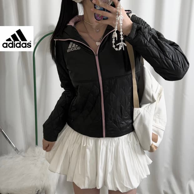 아디다스 블랙 & 핑크 퀼팅 후드 자켓