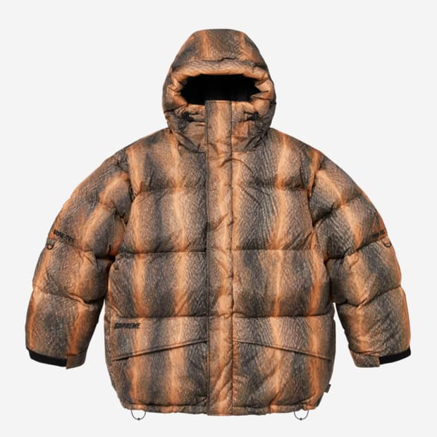 슈프림 고어텍스 900필 패딩 L 새상품