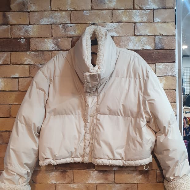 아이보리 숏 패딩 퍼 안감