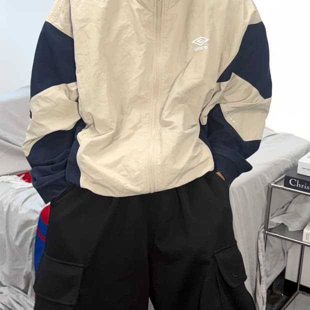 엄브로 베이지 네이비 바람막이 자켓 2XL