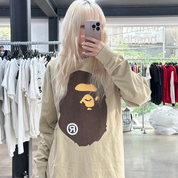 베이프 빅사루 베이지 긴팔 롱슬리브