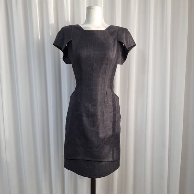 미샤 프레스티지 골드라벨 울실크혼방 로로피아나 원피스 (55) 상태최상