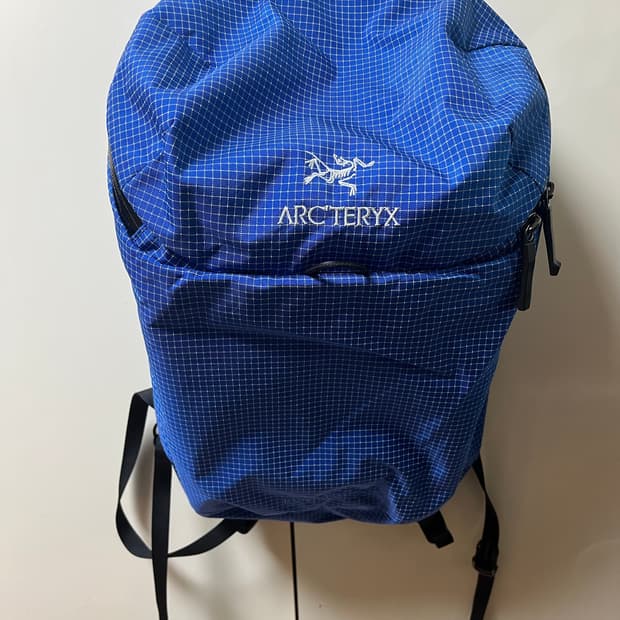 아크테릭스 컨실 15 백팩