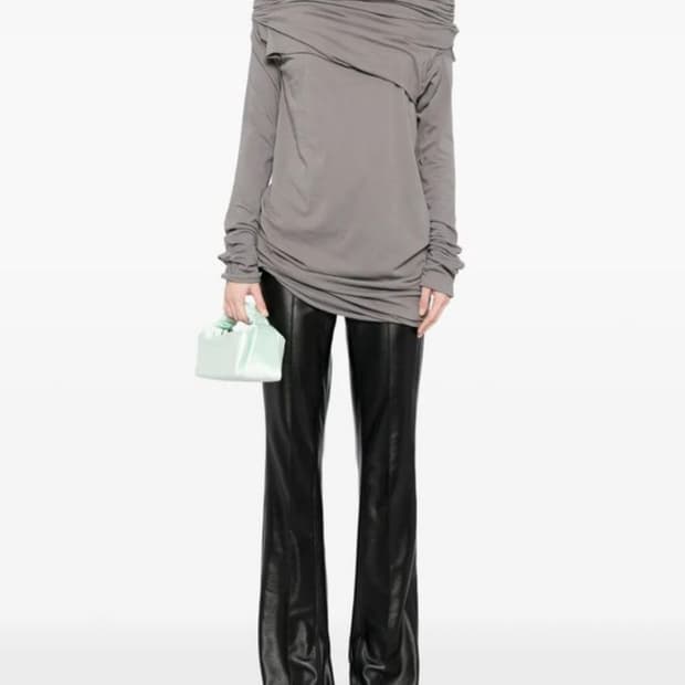 Entire studios bound top