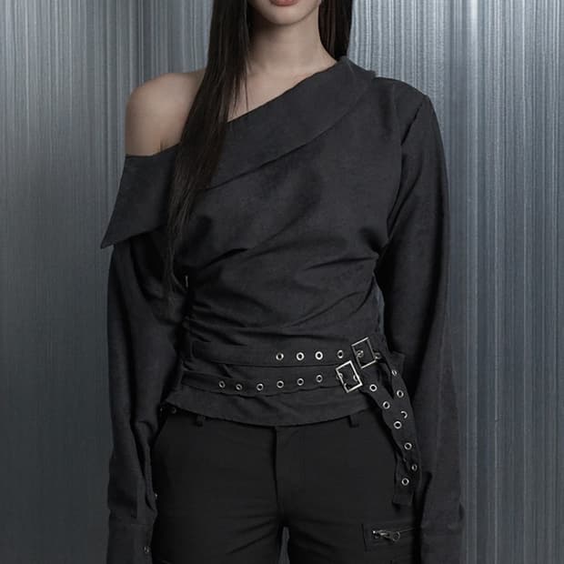 에트오소메 투벨트 드레이프 원숄더 블라우스