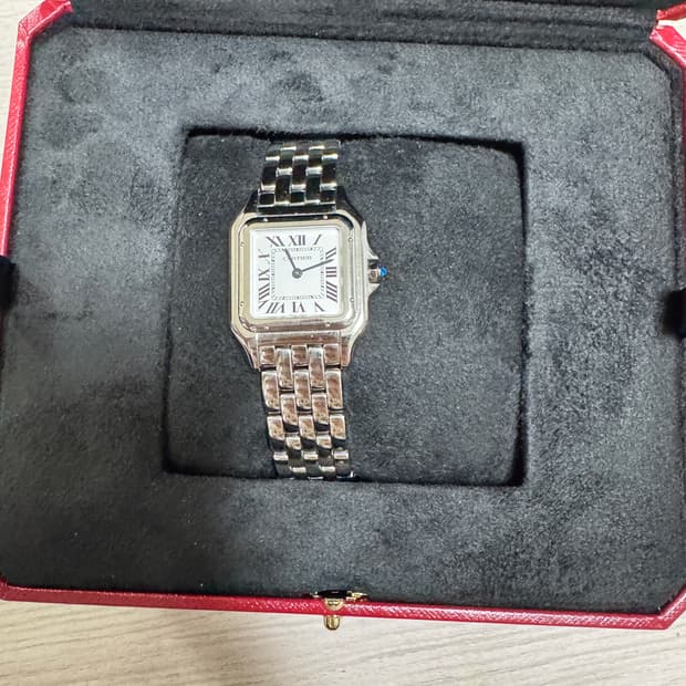 까르띠에 팬더 미디움