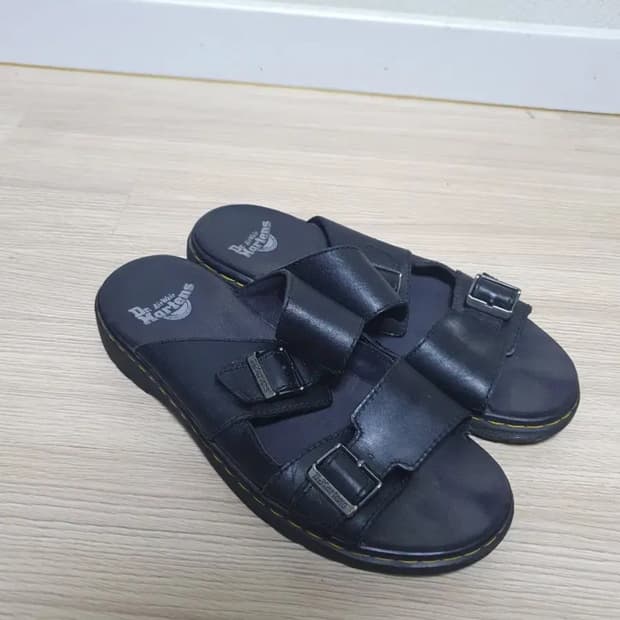 닥터마틴 니콜라이 uk9 280 샌들 블랙