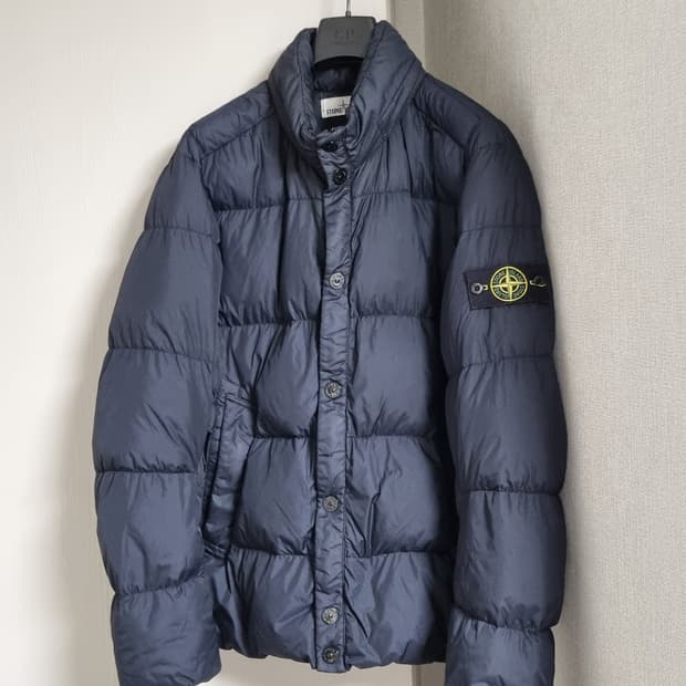 스톤아일랜드 크링클랩스 패딩