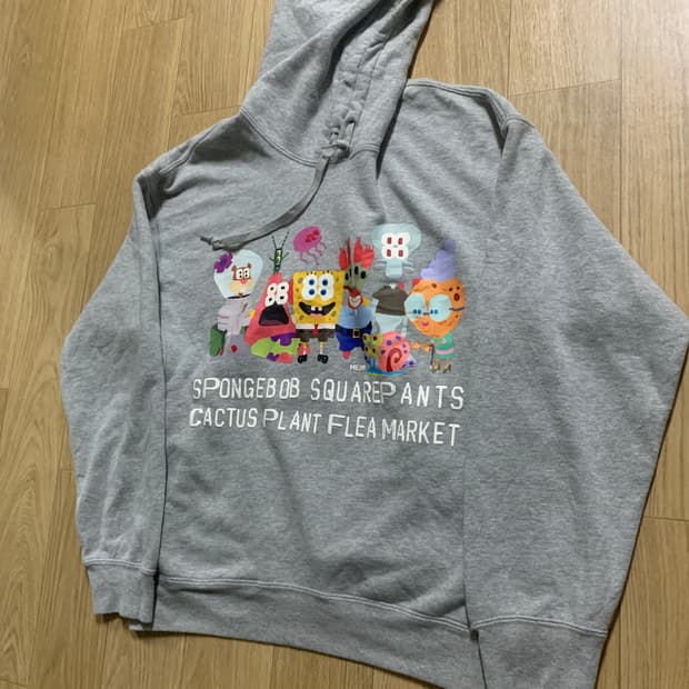 M)uniqlo 유니클로 x 스펀지밥 x CPFM 후드티