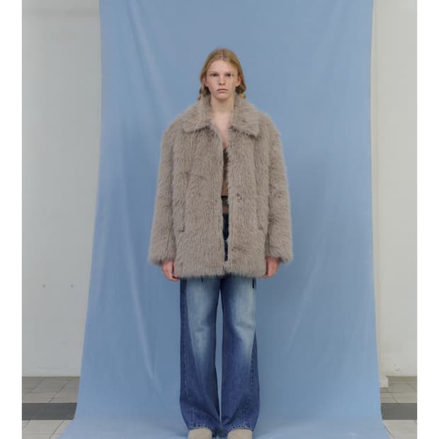 포에토 퍼자켓 Fluffin fur jacket grey