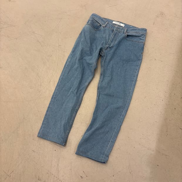 라코스테 슬림핏 데님 팬츠
