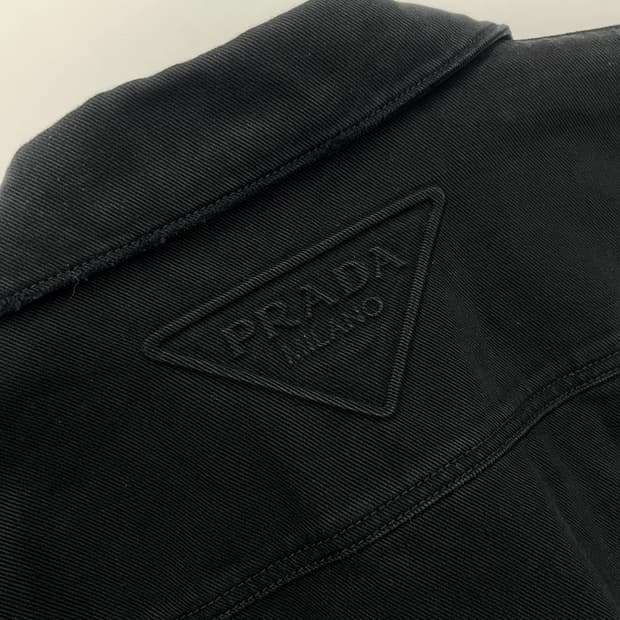 프라다 삼각로고 셔츠 반팔 [오버핏M사이즈]