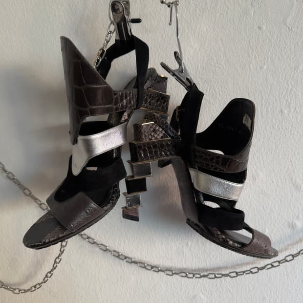 살바토레 페라가모 런웨이 스트럭쳐 패치워크 힐