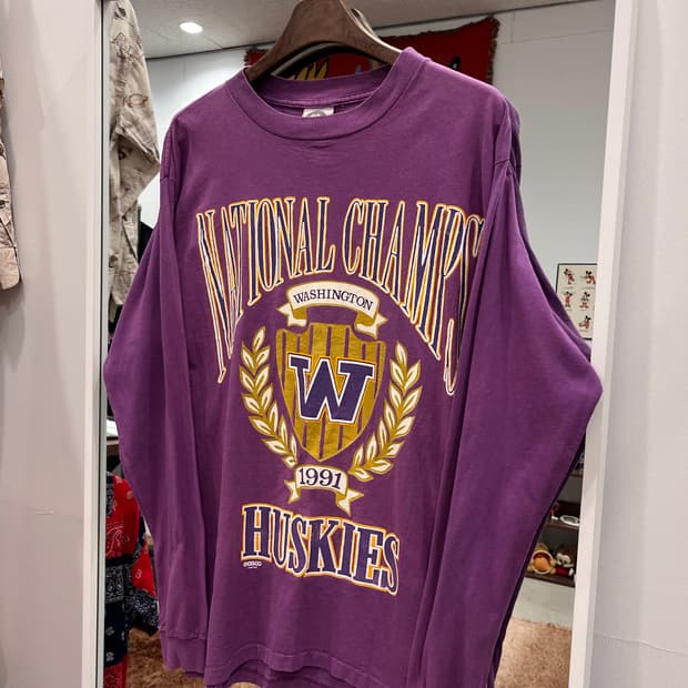 Hypercolor 빈티지 HUSKIES 롱슬리브 (made USA)