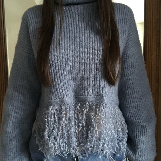 vintage tassle turtle neck knit