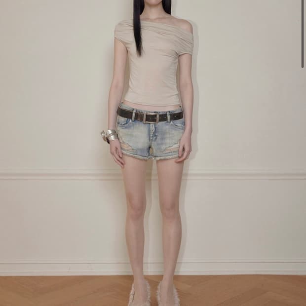 보헤미안서울 FLOW NECK DRAPE HALF T