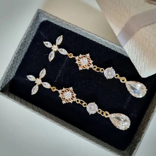 핸드메이드) 은침 크리스탈드롭귀걸이 