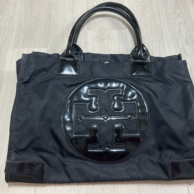 토리버치 가방 블랙 토트백