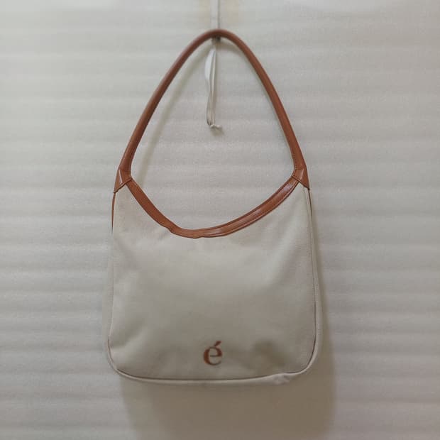 정품 아카이브앱크 모노백 가방 숄더백 거의새것 사랑봉봉