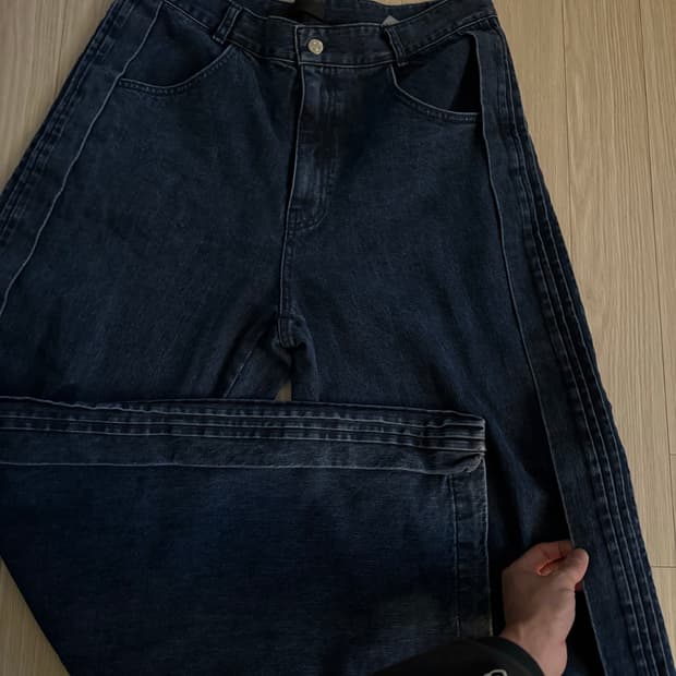 51퍼센트 louver denim pants